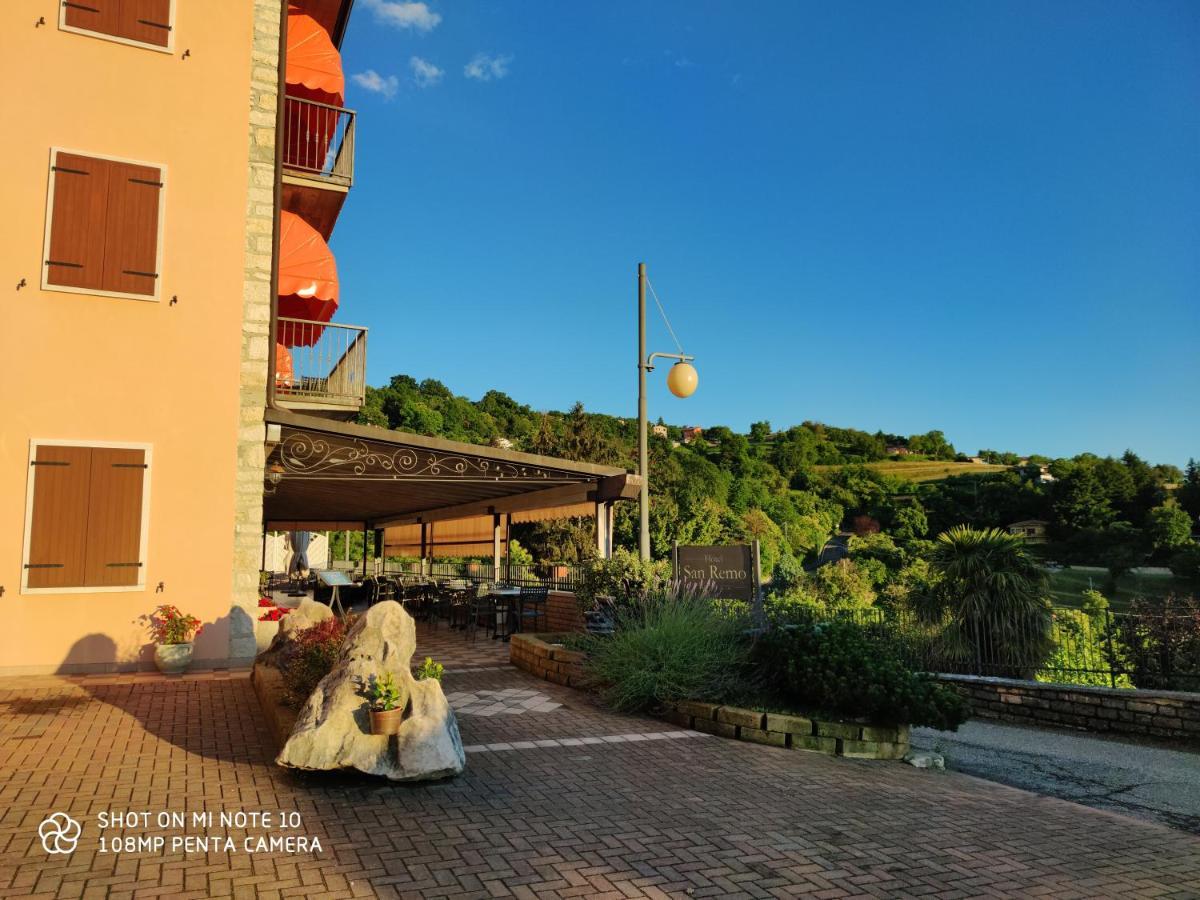 Hotel San Remo San Zeno di Montagna Exterior photo